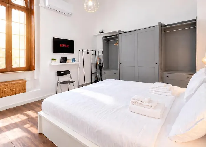 Elegantis Castelfidardo - Your Chic Retreat In *